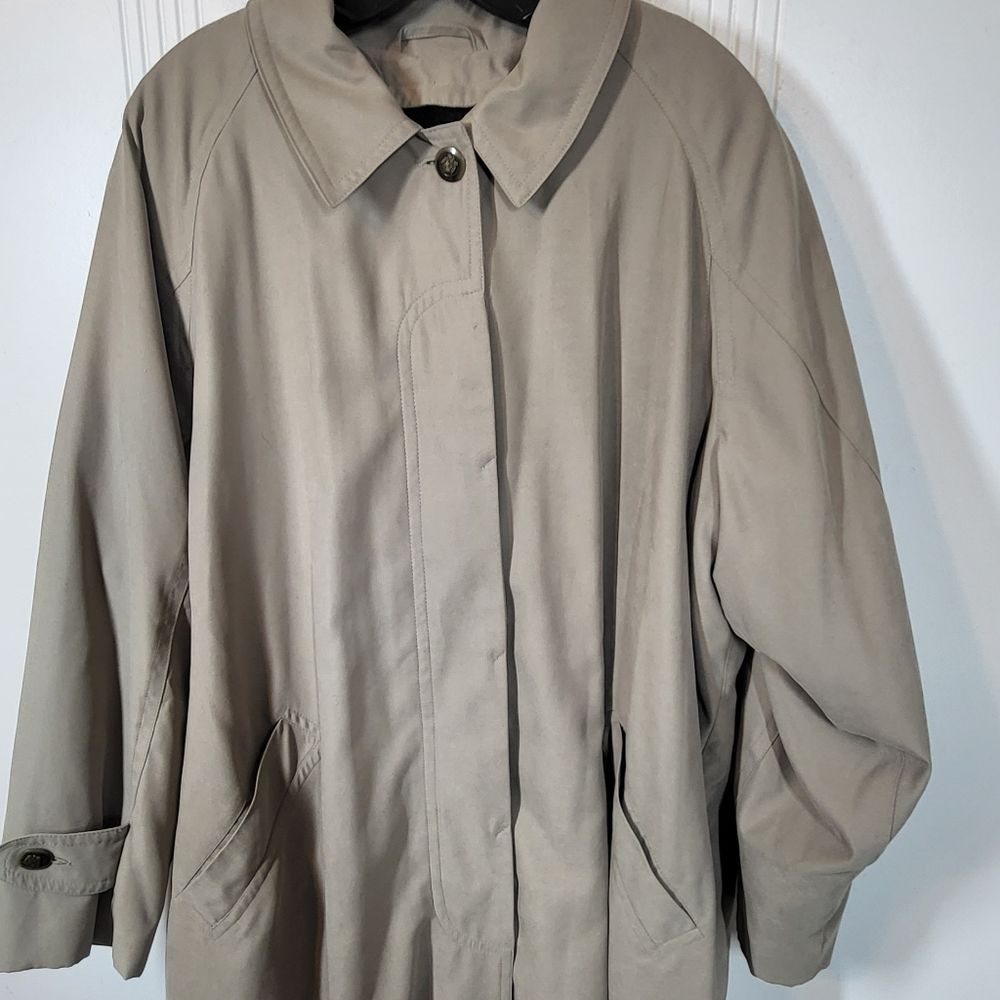 Long Women's Trench Coat in Light Taupe - Picture 9 of 14
